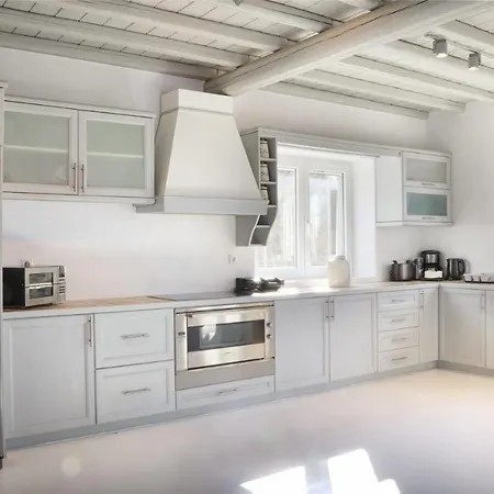 Majestic Mykonos 4 Bedrooms Celestic Julie Bbq And Private Infinity Pool וילה